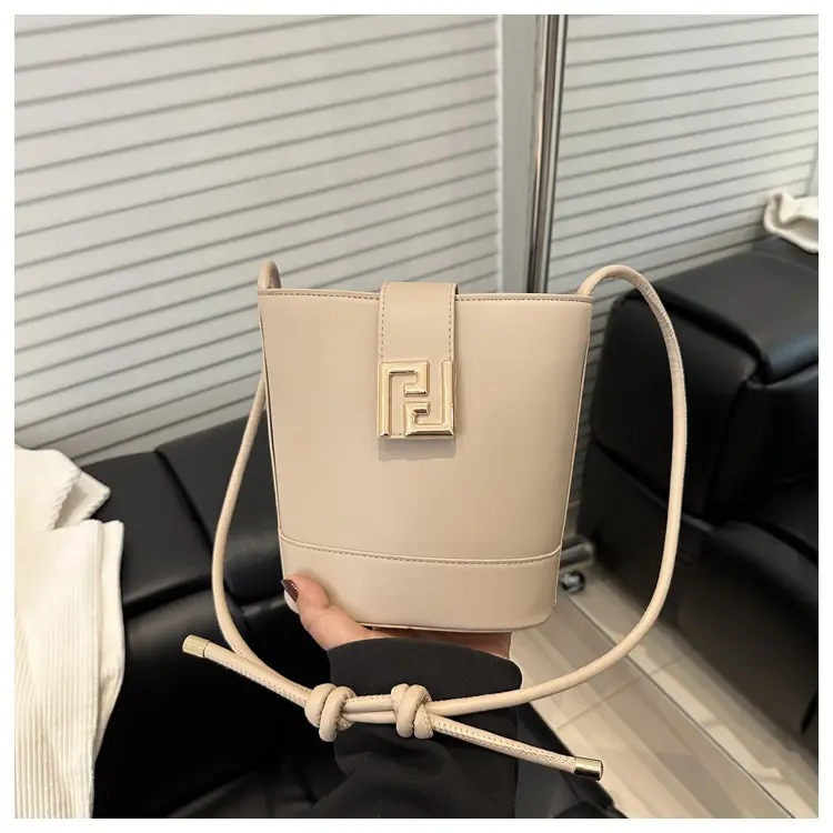 Women's 2025 Spring Light Luxury Bucket Bags — feature 43