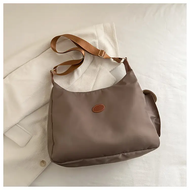 Women's Square Bag 2025 Spring New Large Capacity Shoulder Bag — feature 37