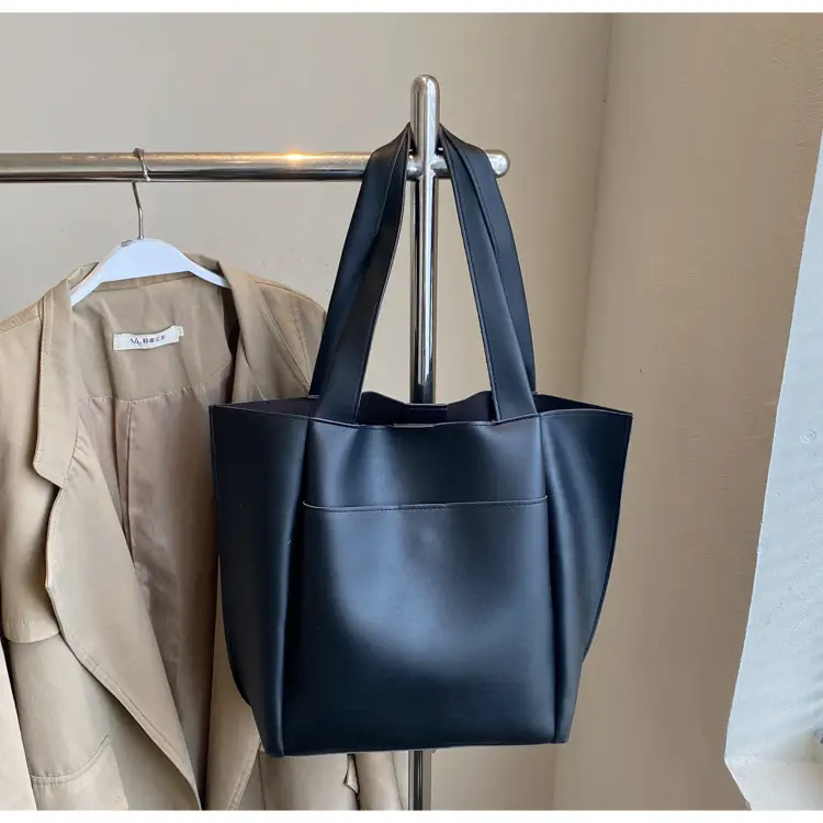 Large Capacity Leather Tote Bag for Women — feature 15