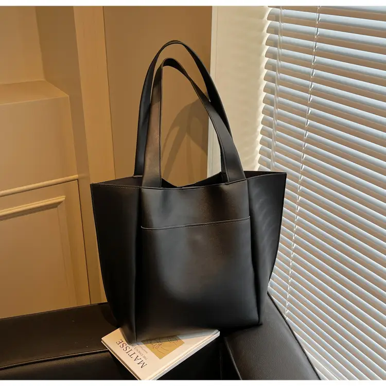 Large Capacity Leather Tote Bag for Women — feature 40