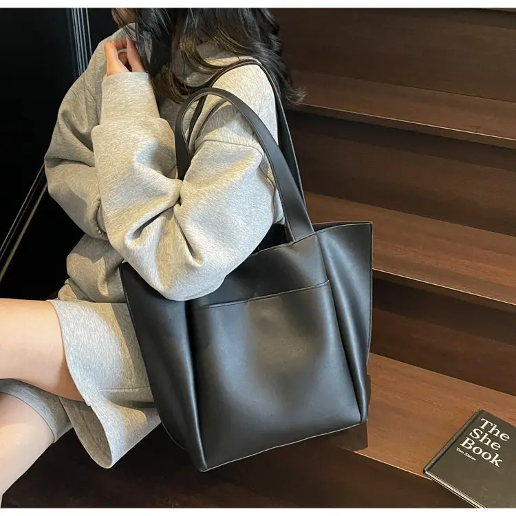 Large Capacity Leather Tote Bag for Women — feature 47