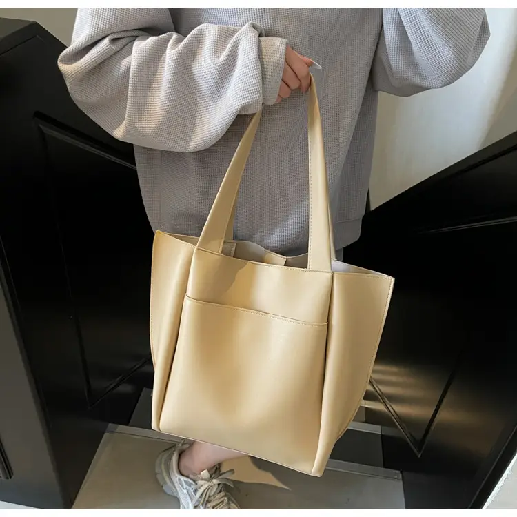 Large Capacity Leather Tote Bag for Women — feature 48