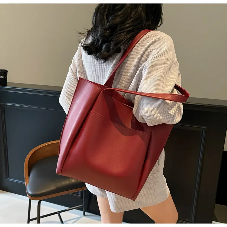 Large Capacity Leather Tote Bag for Women — feature 49