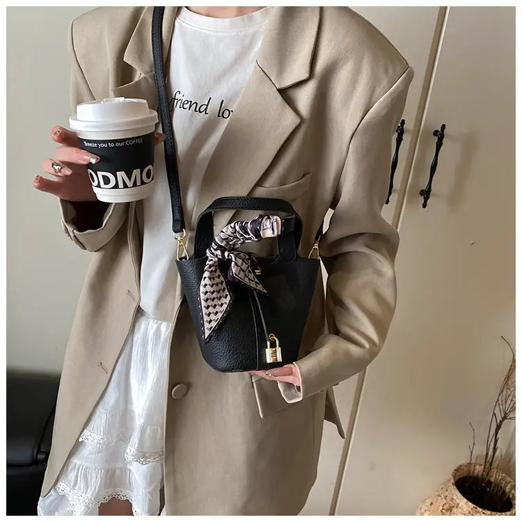 Yellow Lychee Bucket Bag Set 2026 Summer — feature 23