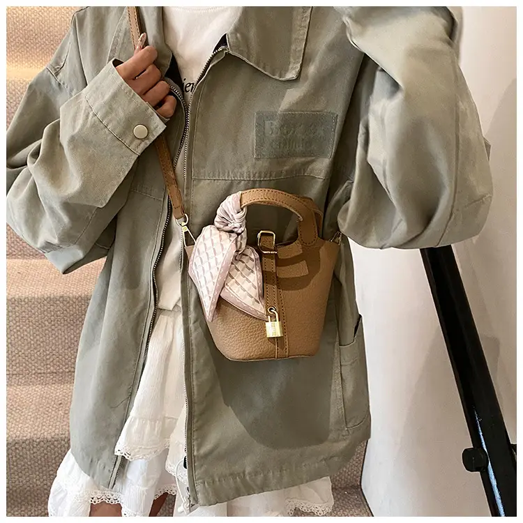 Yellow Lychee Bucket Bag Set 2026 Summer — feature 36