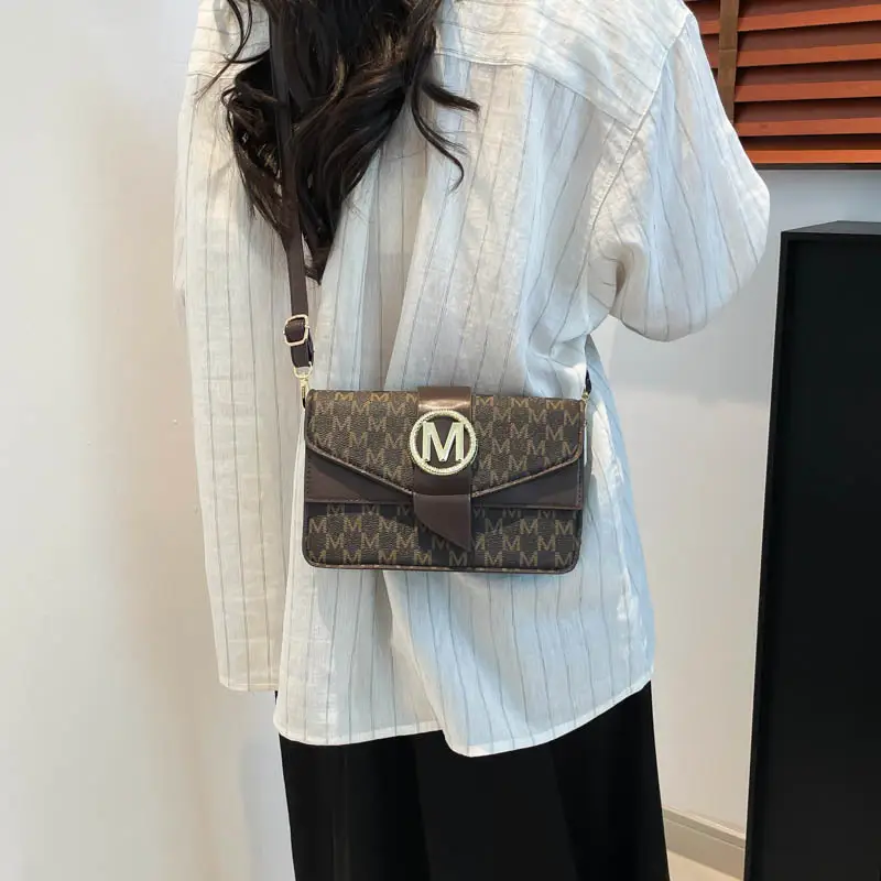 French Style Pink Letter Print Crossbody Bag - Image 7