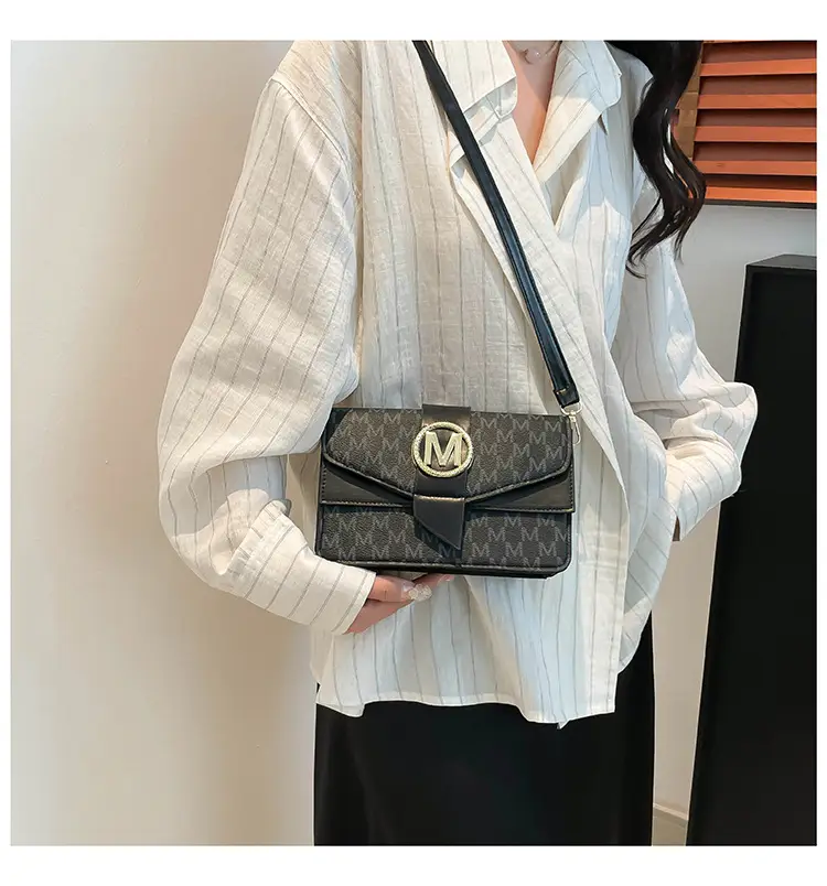 French Style Pink Letter Print Crossbody Bag — feature 17