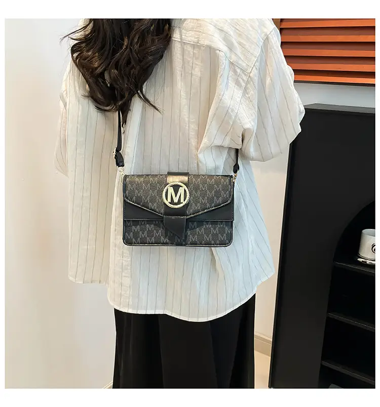 French Style Pink Letter Print Crossbody Bag — feature 19