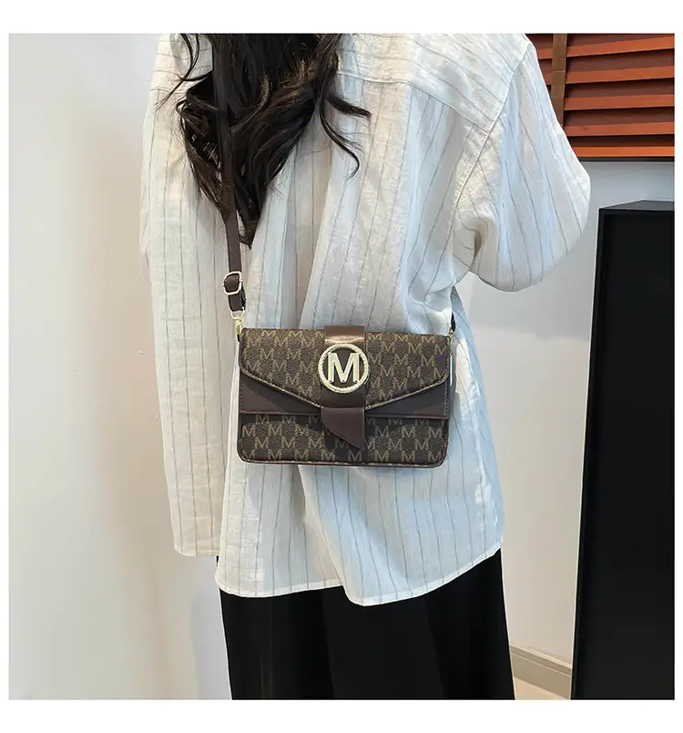 French Style Pink Letter Print Crossbody Bag — feature 21