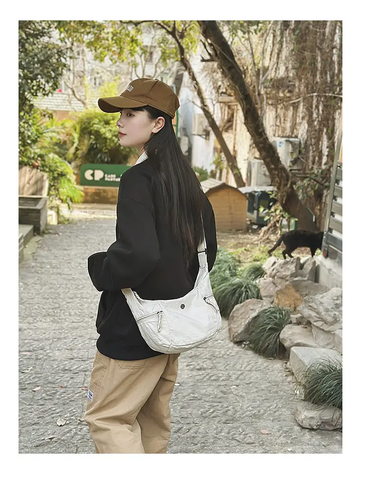 Women Waterproof Crossbody Bag Large Capacity Couple Shoulder Bag — feature 11