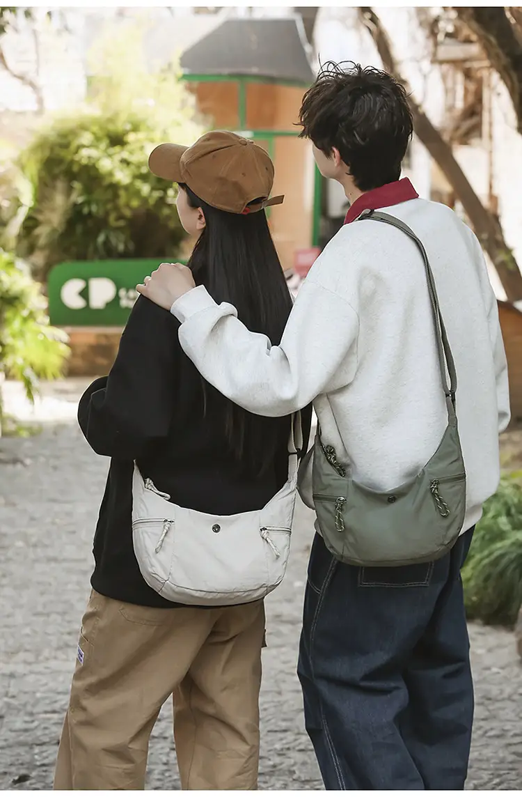 Women Waterproof Crossbody Bag Large Capacity Couple Shoulder Bag — feature 13