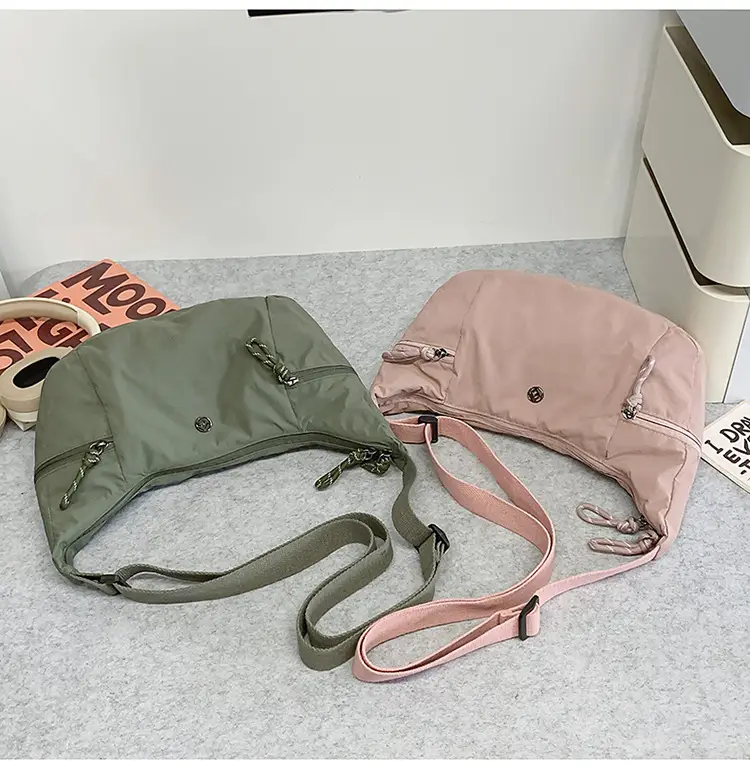 Women Waterproof Crossbody Bag Large Capacity Couple Shoulder Bag — feature 22