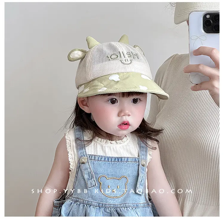 Baby Hat with Duck Tails and Heart Pattern — feature 3