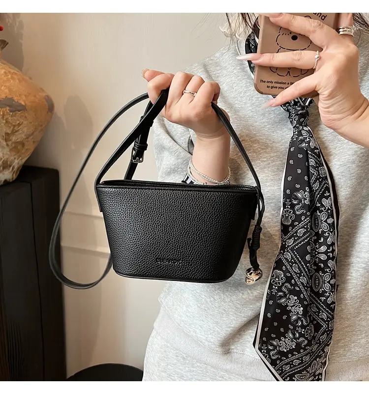 Red Korean Fashion Shoulder Bag for Women — feature 15