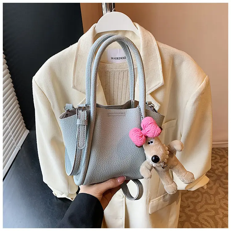 Women's Cross-Border Handheld Bucket Bag with Cute Doll Decor — feature 18