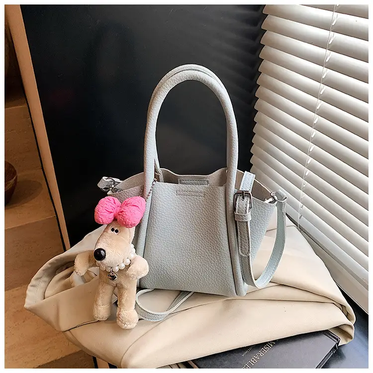 Women's Cross-Border Handheld Bucket Bag with Cute Doll Decor — feature 21