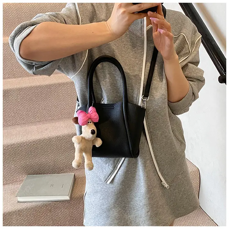 Women's Cross-Border Handheld Bucket Bag with Cute Doll Decor — feature 29