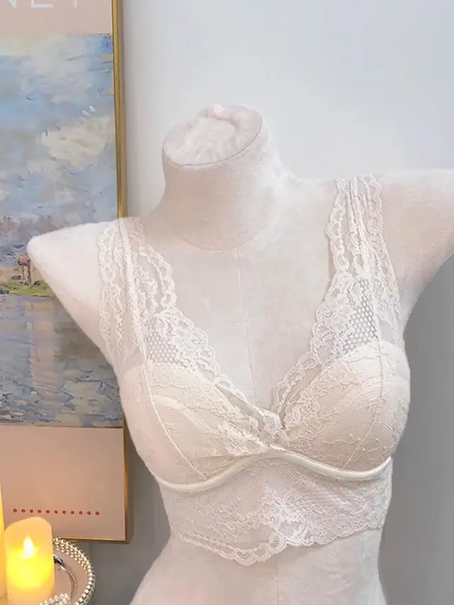 Lace V-Neck Underwear Set Women's French Style — feature 10