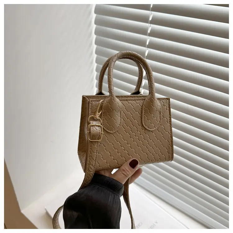 Black Rhombus Textured Shoulder Bag for Women — feature 23