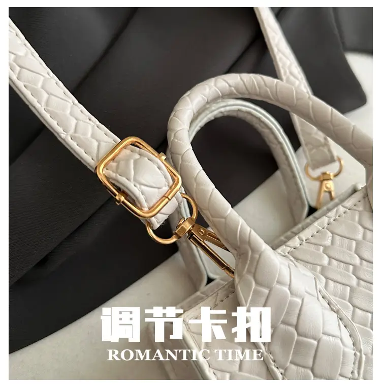 Black Rhombus Textured Shoulder Bag for Women — feature 5