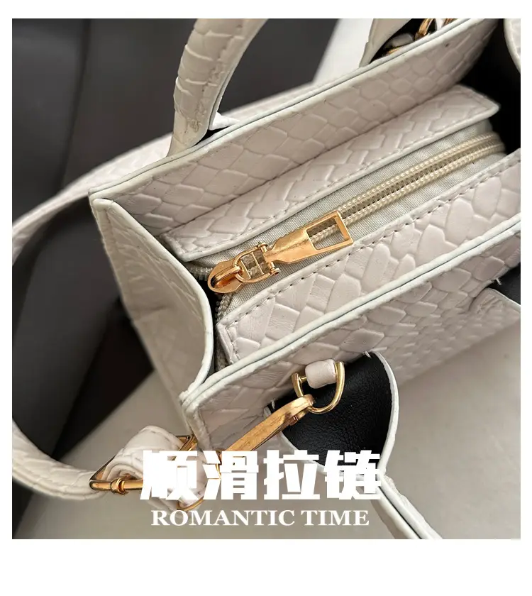 Black Rhombus Textured Shoulder Bag for Women — feature 6