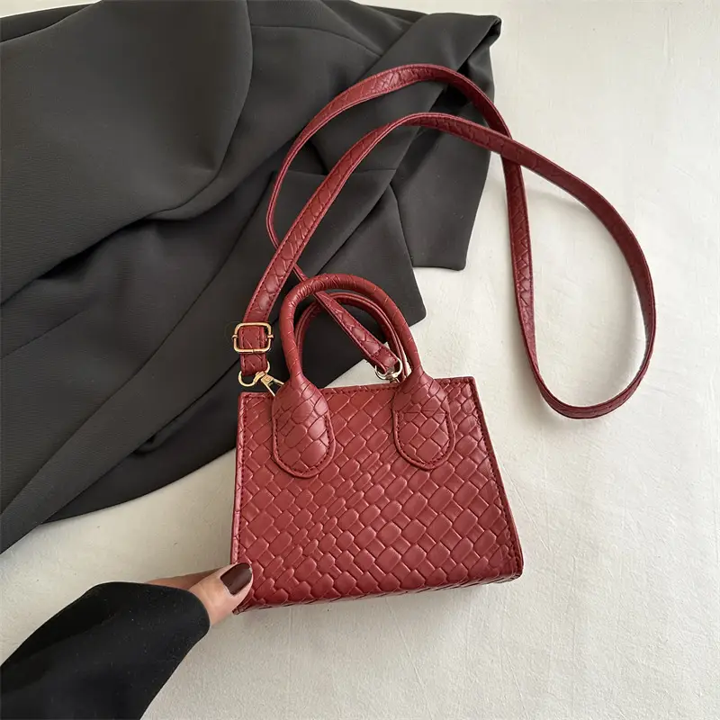Black Rhombus Textured Shoulder Bag for Women