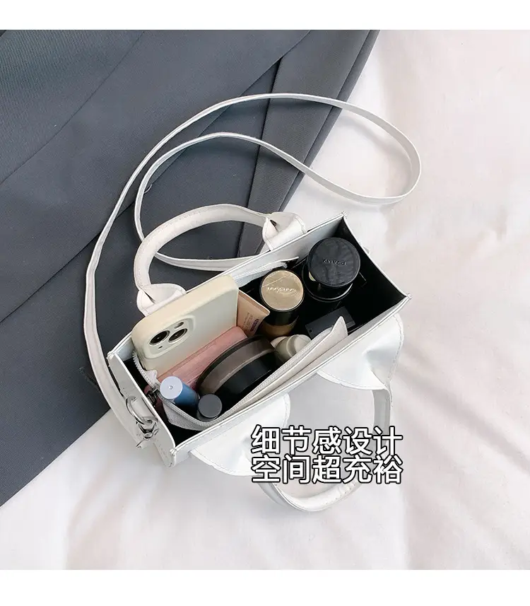 White Square Shoulder Bag for Women 2025 — feature 7