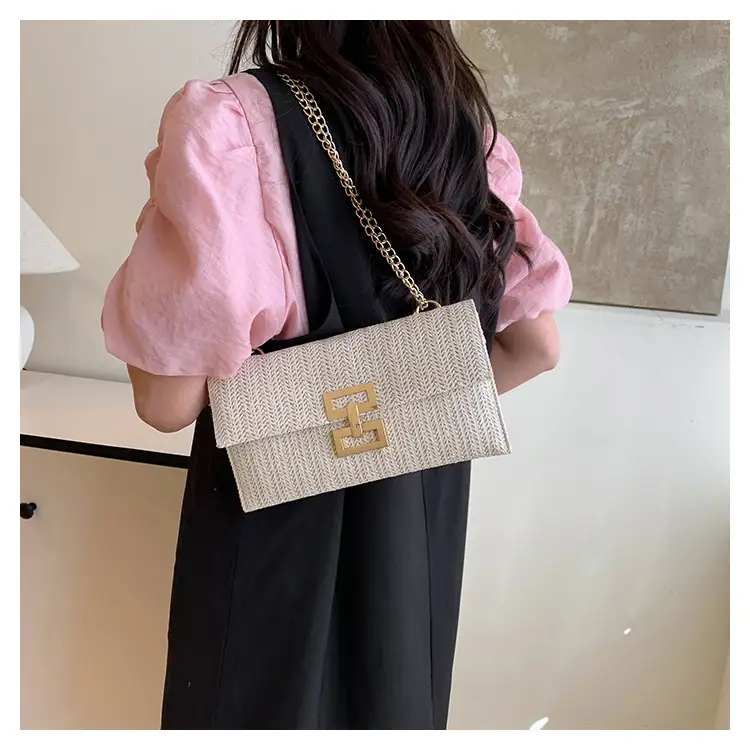 Women's Brown Twist-Lock Chain Shoulder Bag — feature 17