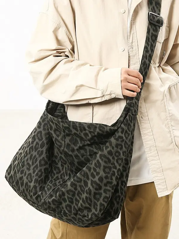 Women's Camo Crossbody Bag Large Capacity 2025 - Image 7