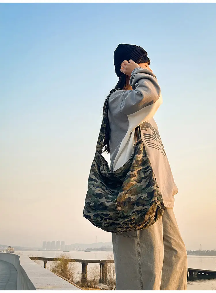Women's Camo Crossbody Bag Large Capacity 2025 — feature 15