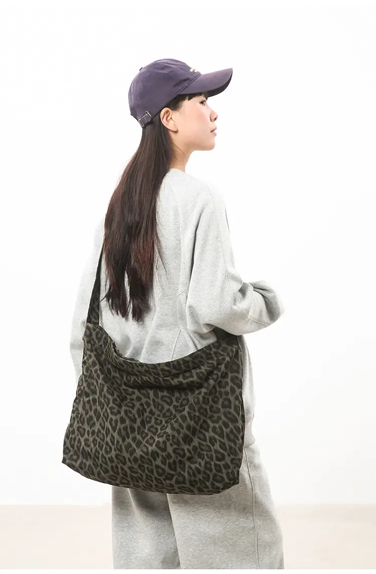 Camouflage Crossbody Bag Large Capacity Women Casual — feature 6