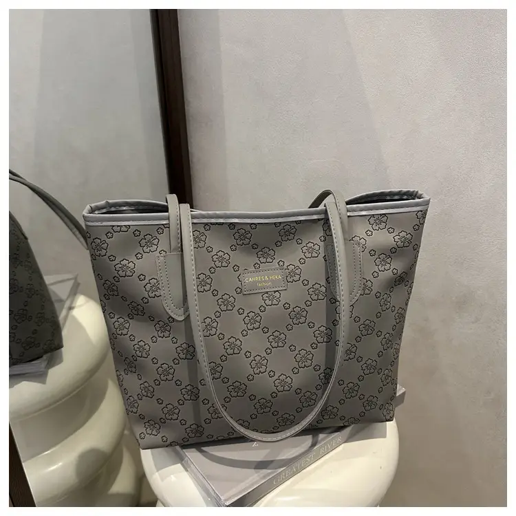 Black Embossed Shoulder Bag for Women 2025 — feature 26