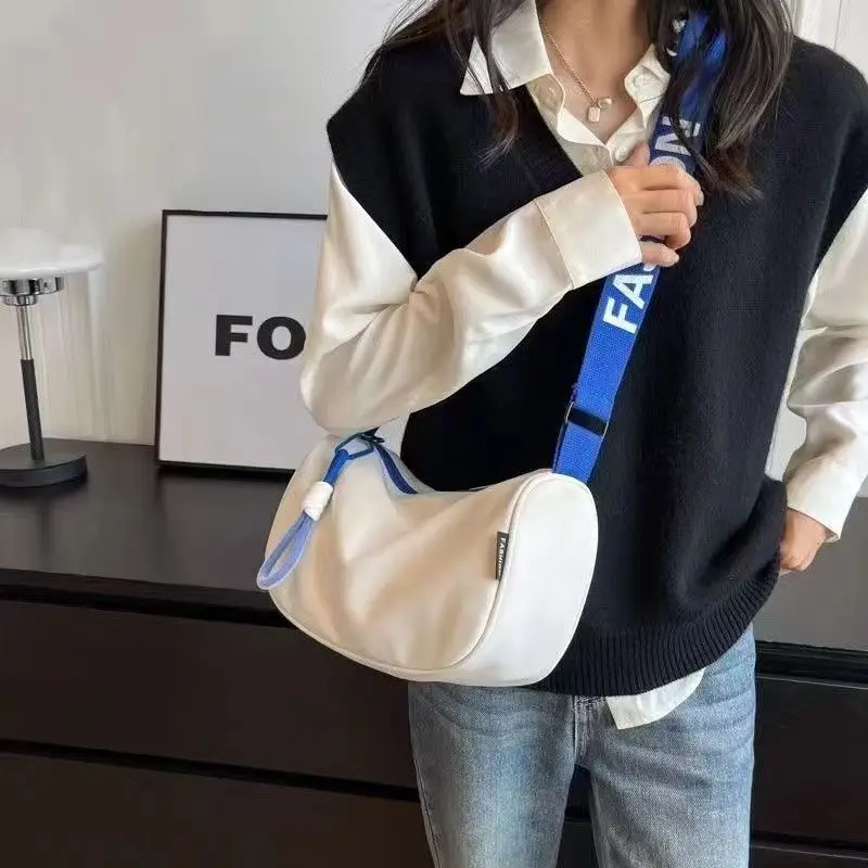 Black Fashion Crossbody Bag with Adjustable Strap — feature 27