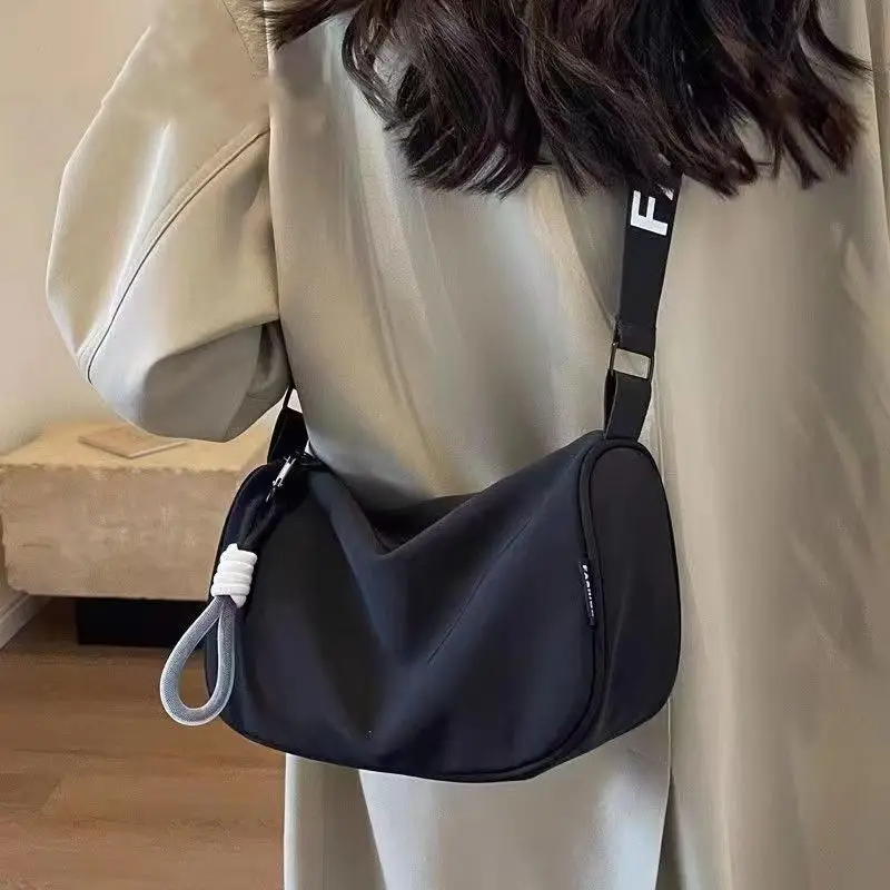 Black Fashion Crossbody Bag with Adjustable Strap — feature 3