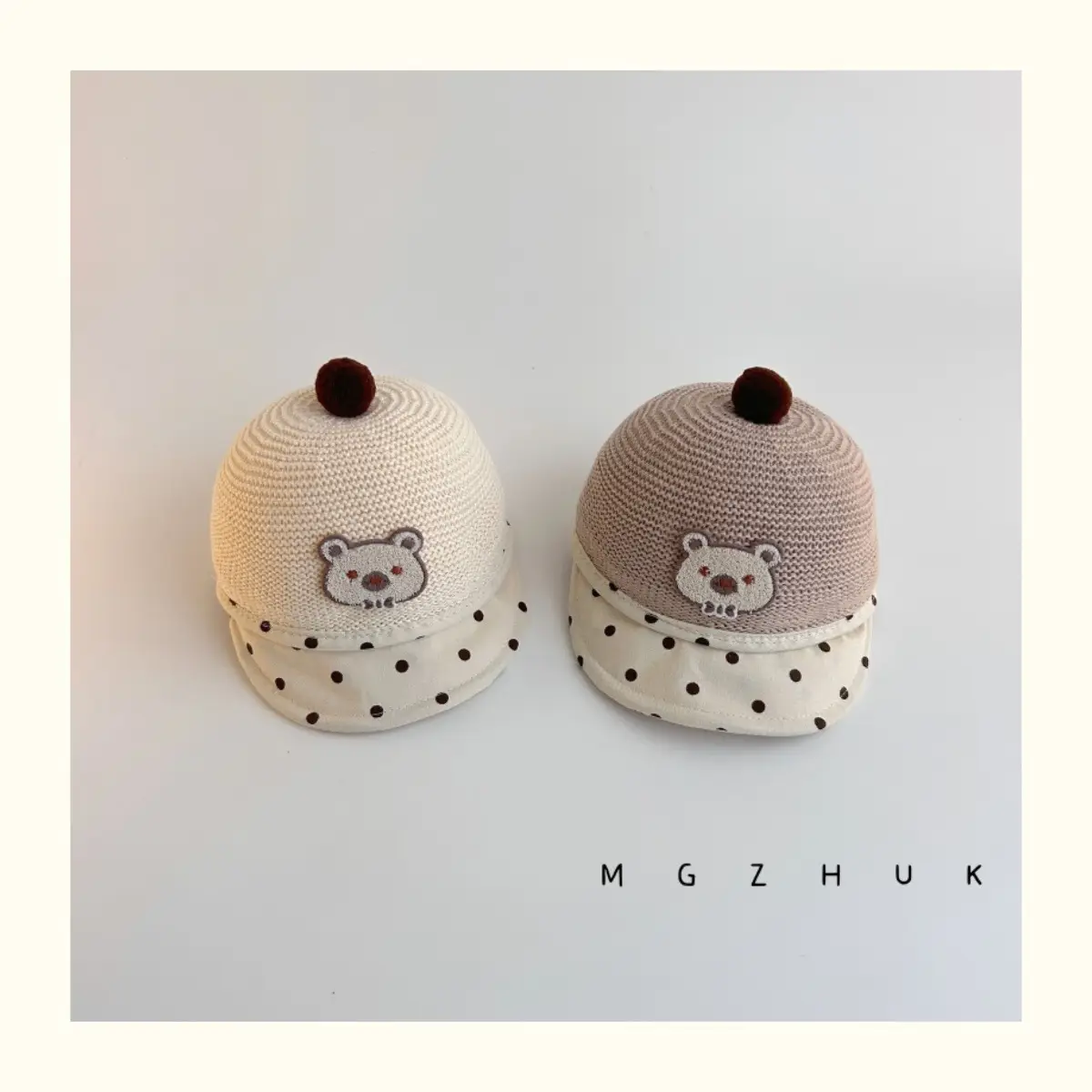 Baby's Straw Hat with Bear Design Wave Dot Ball — feature 6