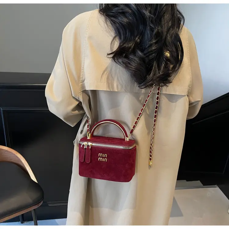 2025 New Minnotti Brown Suede Shoulder Bag — feature 17