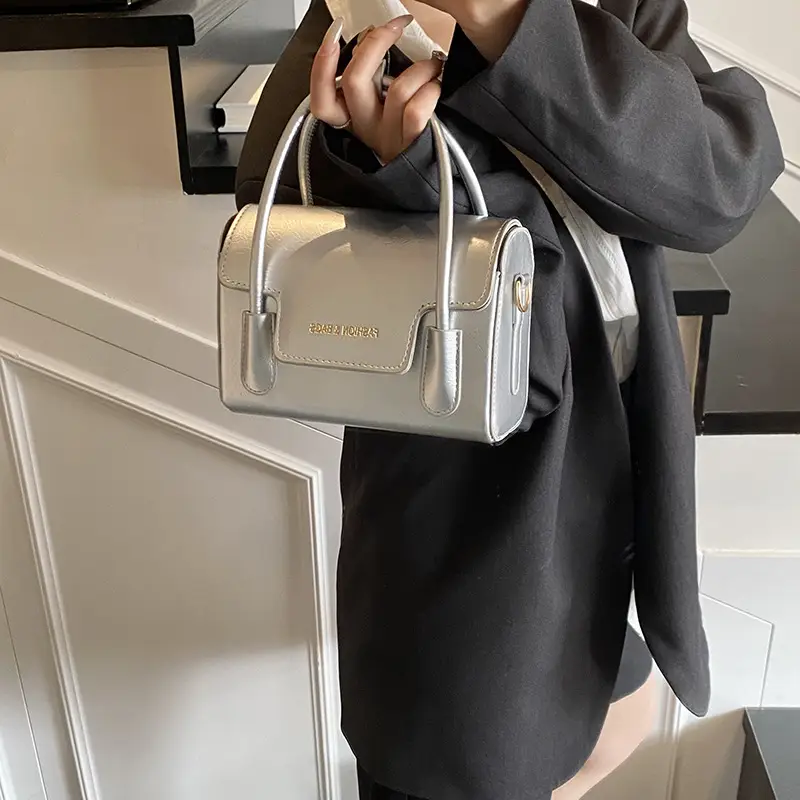 2025 New Style Women's Square Bag with One Shoulder Strap - Image 6