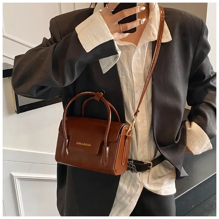 2025 New Style Women's Square Bag with One Shoulder Strap — feature 20
