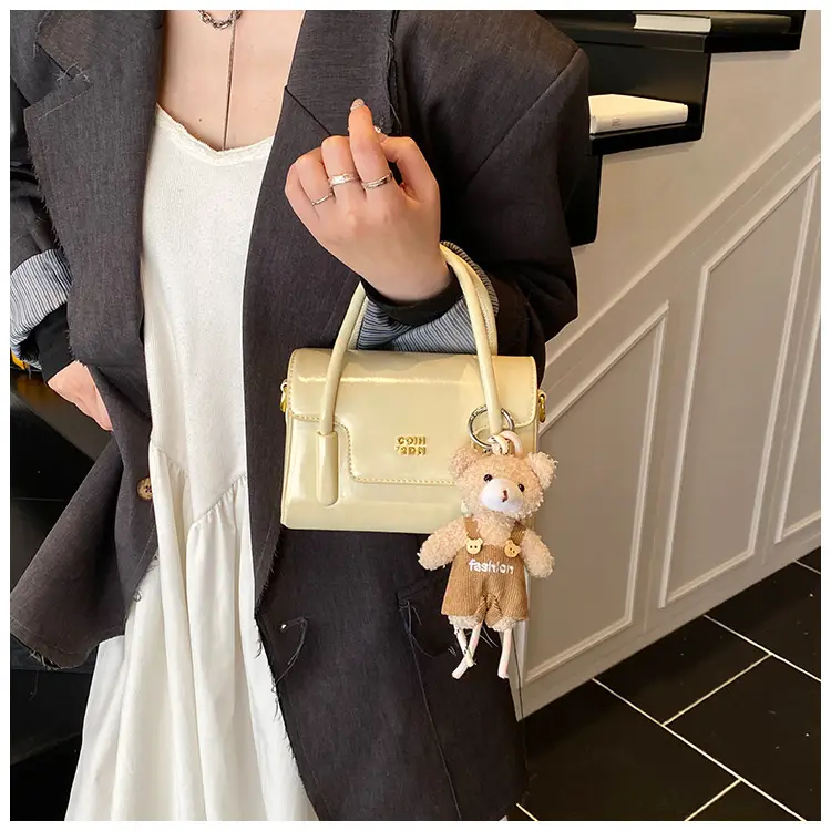 Pink Leather Shoulder Bag for Women 2026 — feature 13
