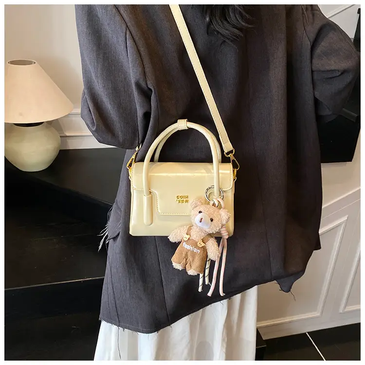 Pink Leather Shoulder Bag for Women 2026 — feature 14