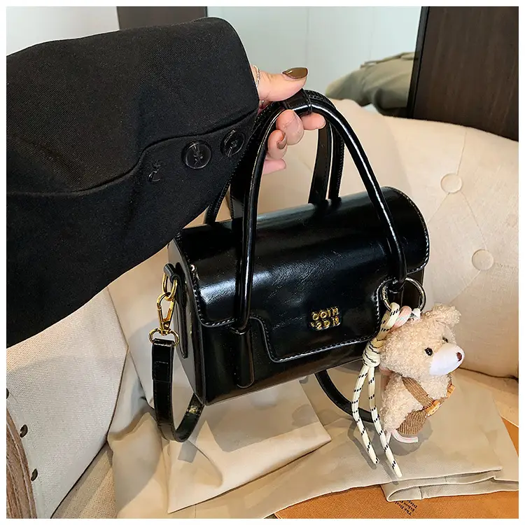 Pink Leather Shoulder Bag for Women 2026 — feature 37