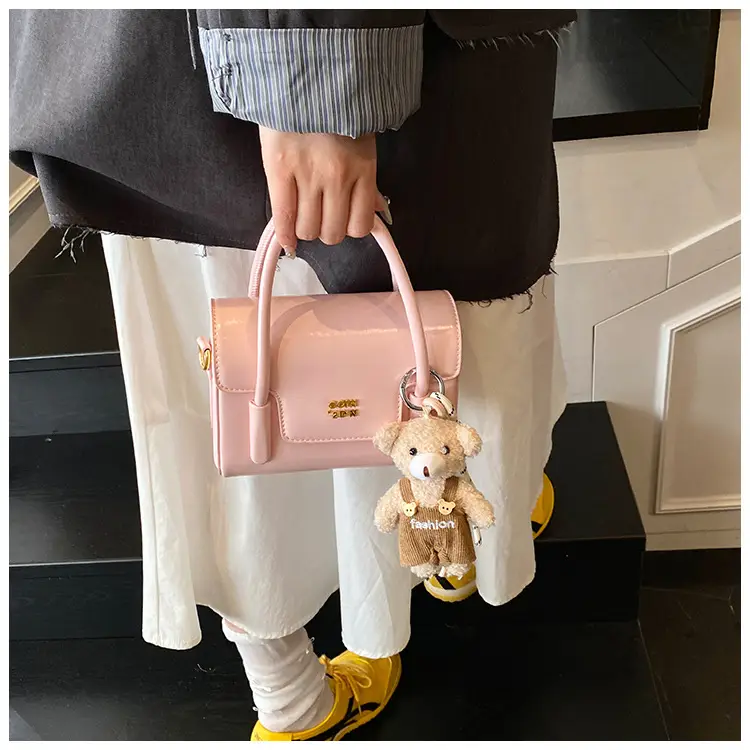 Pink Leather Shoulder Bag for Women 2026 — feature 9