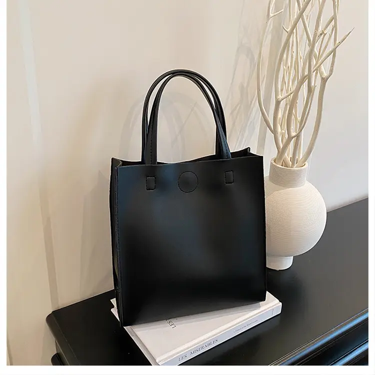 Large Capacity Black Women's Shoulder Bag 2025 — feature 18