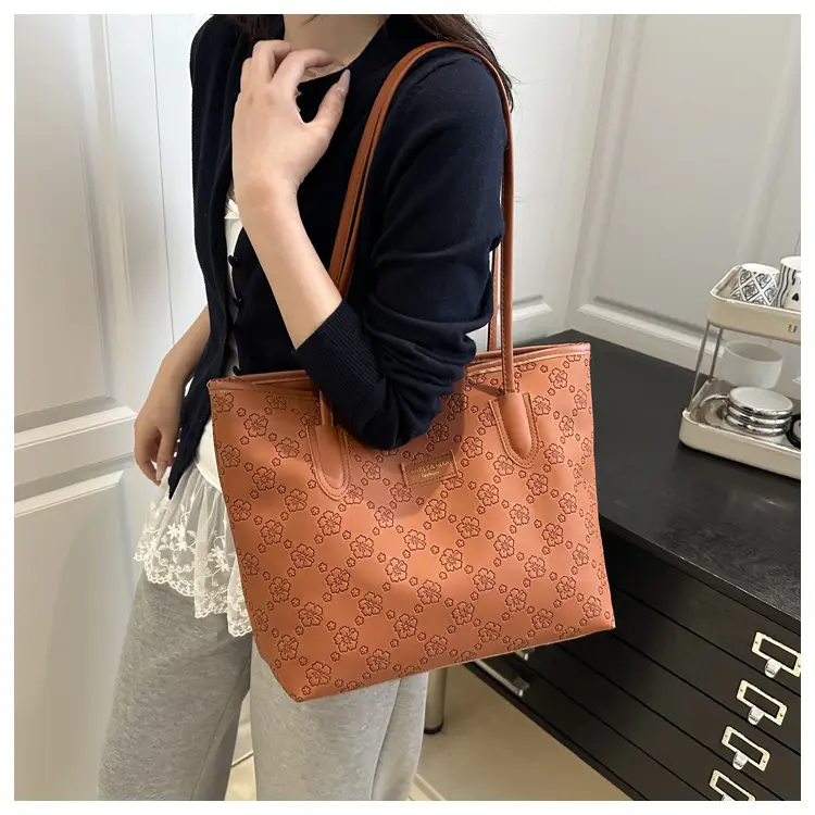 Women's 2-Piece Embossed Tote Bag Set White — feature 21