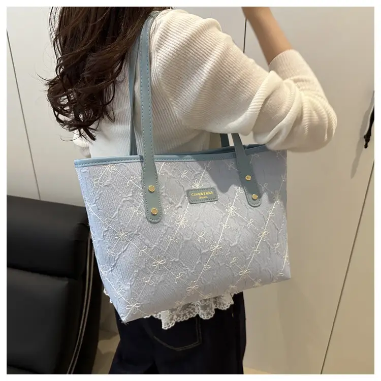 Women's Large Capacity Embossed Tote Bag Beige — feature 12