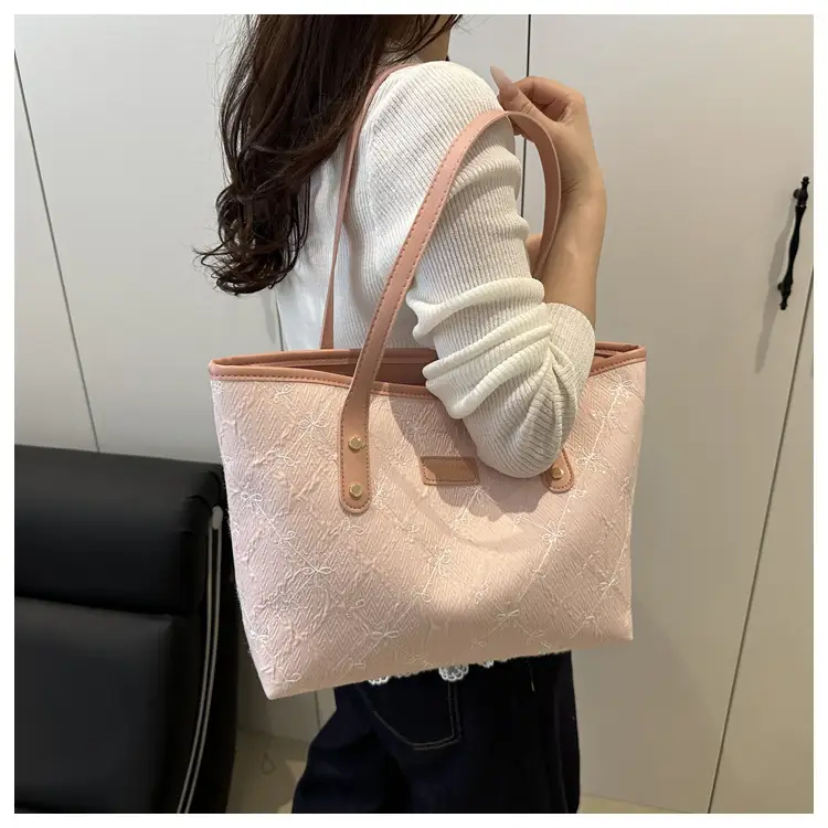 Women's Large Capacity Embossed Tote Bag Beige — feature 14