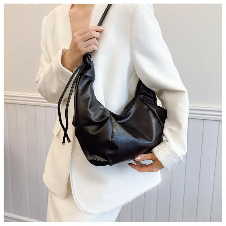 Retro Elegant Crossbody Bags Large Capacity Leather Goods — feature 11