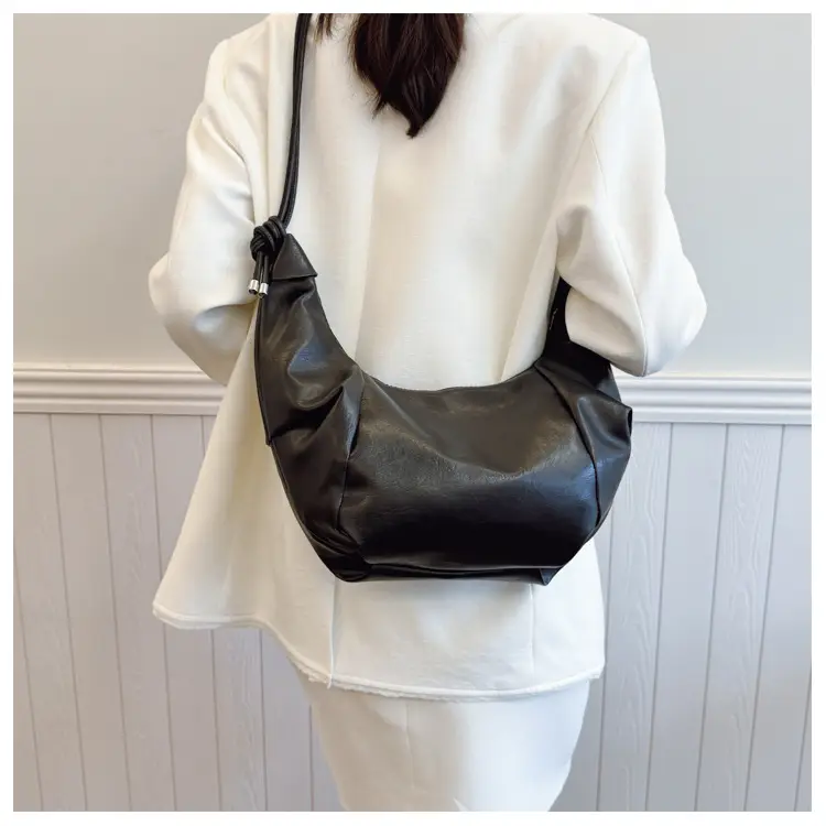 Retro Elegant Crossbody Bags Large Capacity Leather Goods — feature 20