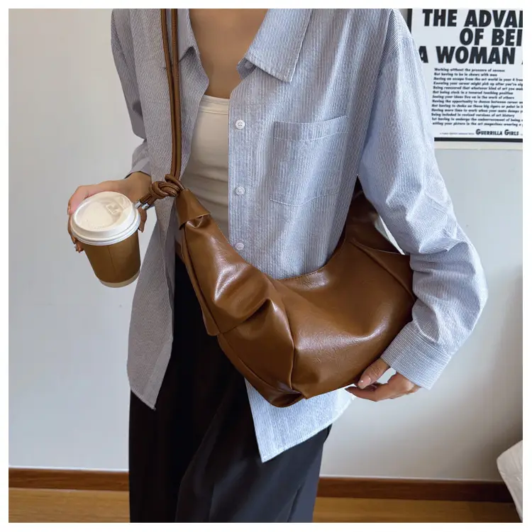 Retro Elegant Crossbody Bags Large Capacity Leather Goods — feature 36