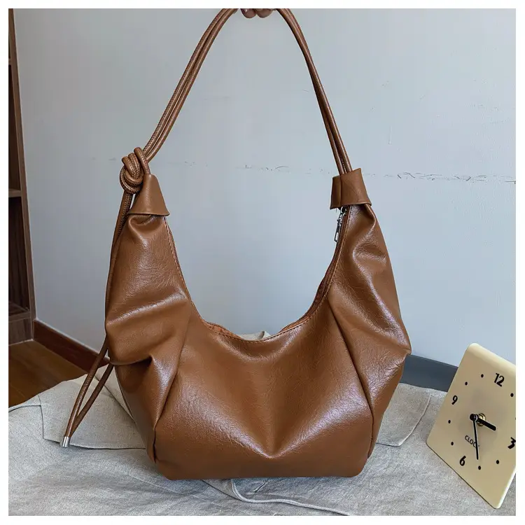 Retro Elegant Crossbody Bags Large Capacity Leather Goods — feature 41